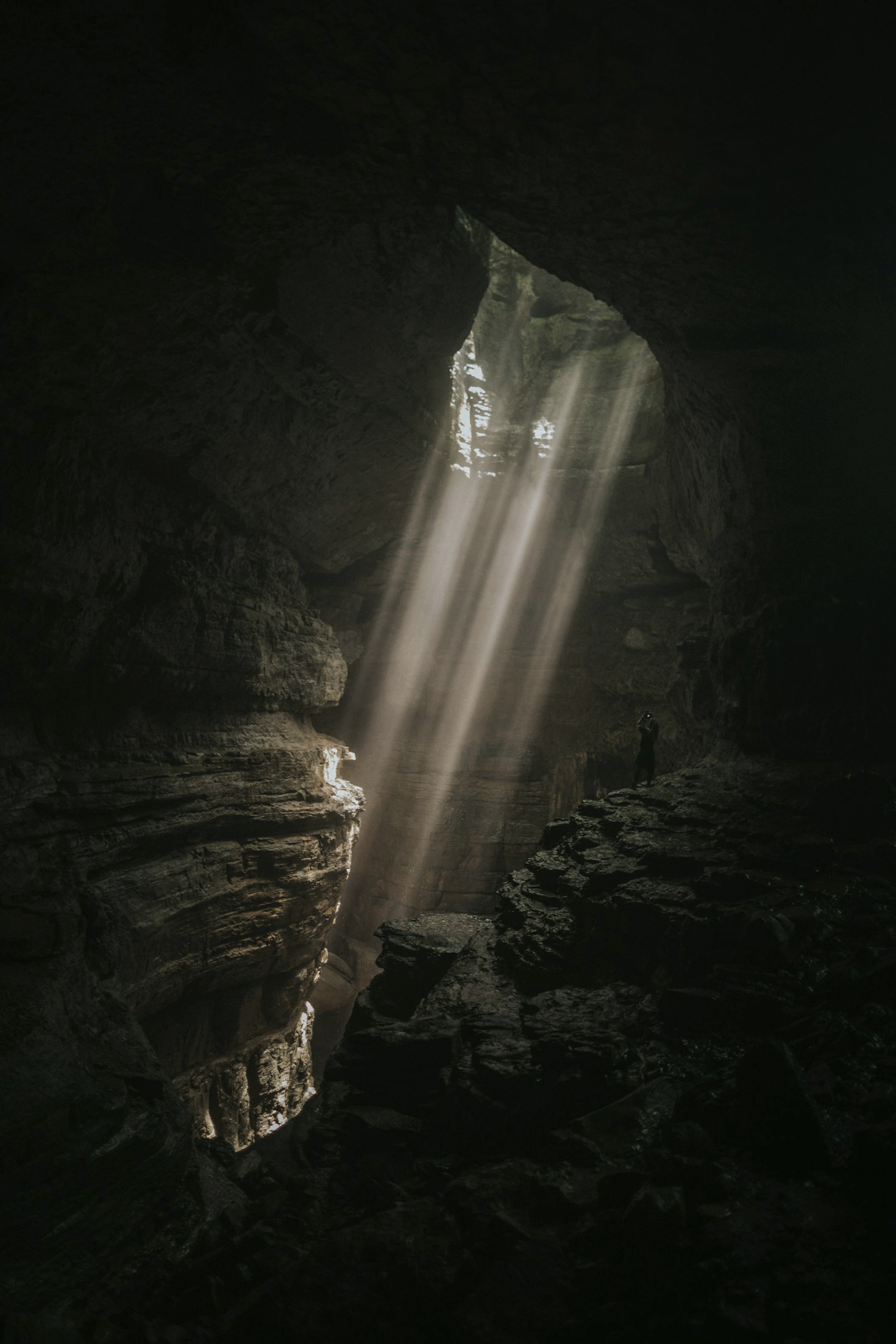 Top Ten Caves to Visit Around the Globe